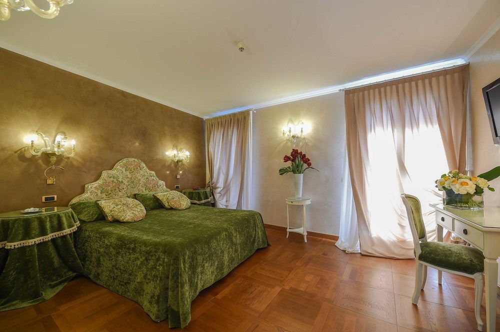 Savoia & Jolanda 4* Venecia